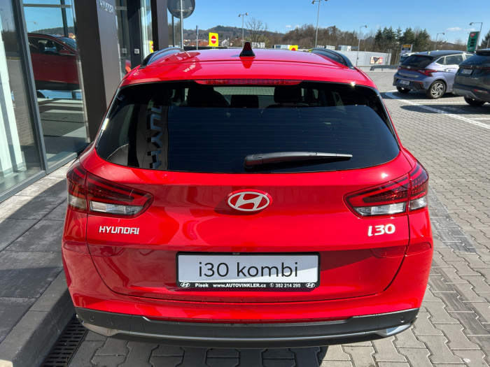 Hyundai i30 kombi 1,0 T-GDI MT GO Czech! na operativní leasing
