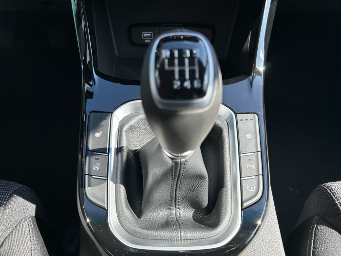 Hyundai i30 kombi 1,0 T-GDI MT GO Czech! na operativní leasing