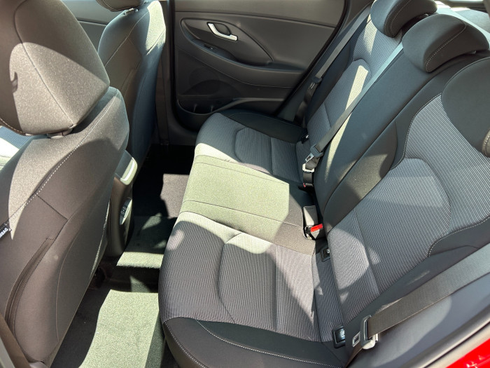 Hyundai i30 kombi 1,0 T-GDI MT GO Czech! na operativní leasing