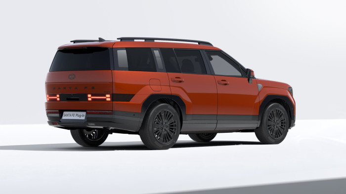 Hyundai Santa Fe Plug-in Hybrid Style Premium 1.6 T-GDI Plug-in Hybrid 185kW 6A 4×4 na operativní leasing