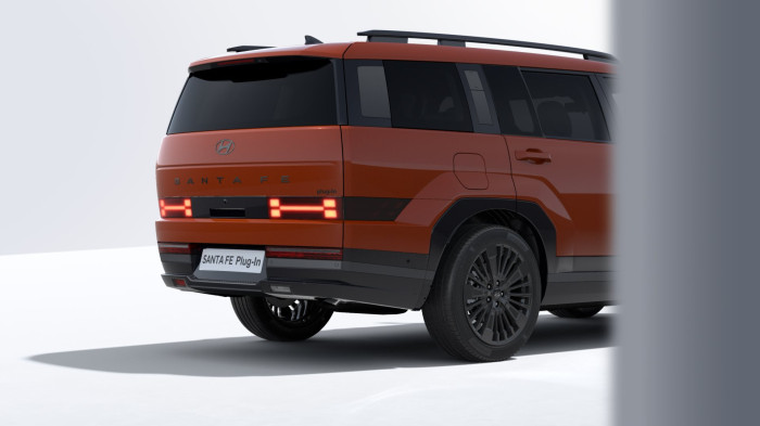 Hyundai Santa Fe Plug-in Hybrid Style Premium 1.6 T-GDI Plug-in Hybrid 185kW 6A 4×4 na operativní leasing